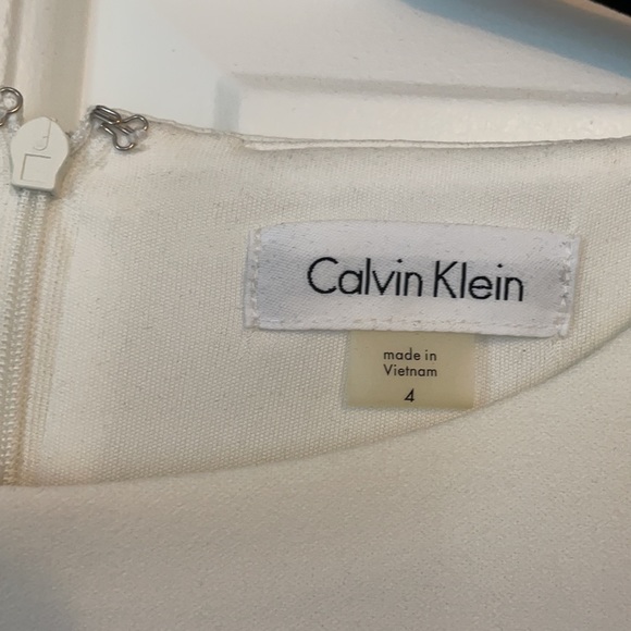 Detailed Midi white dress - Picture 3 of 4